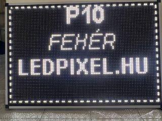 Fehér  kültéri led fényújság , futófény 165x69 cm