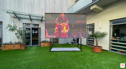 Nyári szezonra (3 hónap)  bérelhető kültéri P4 LED videófal 325X181cm