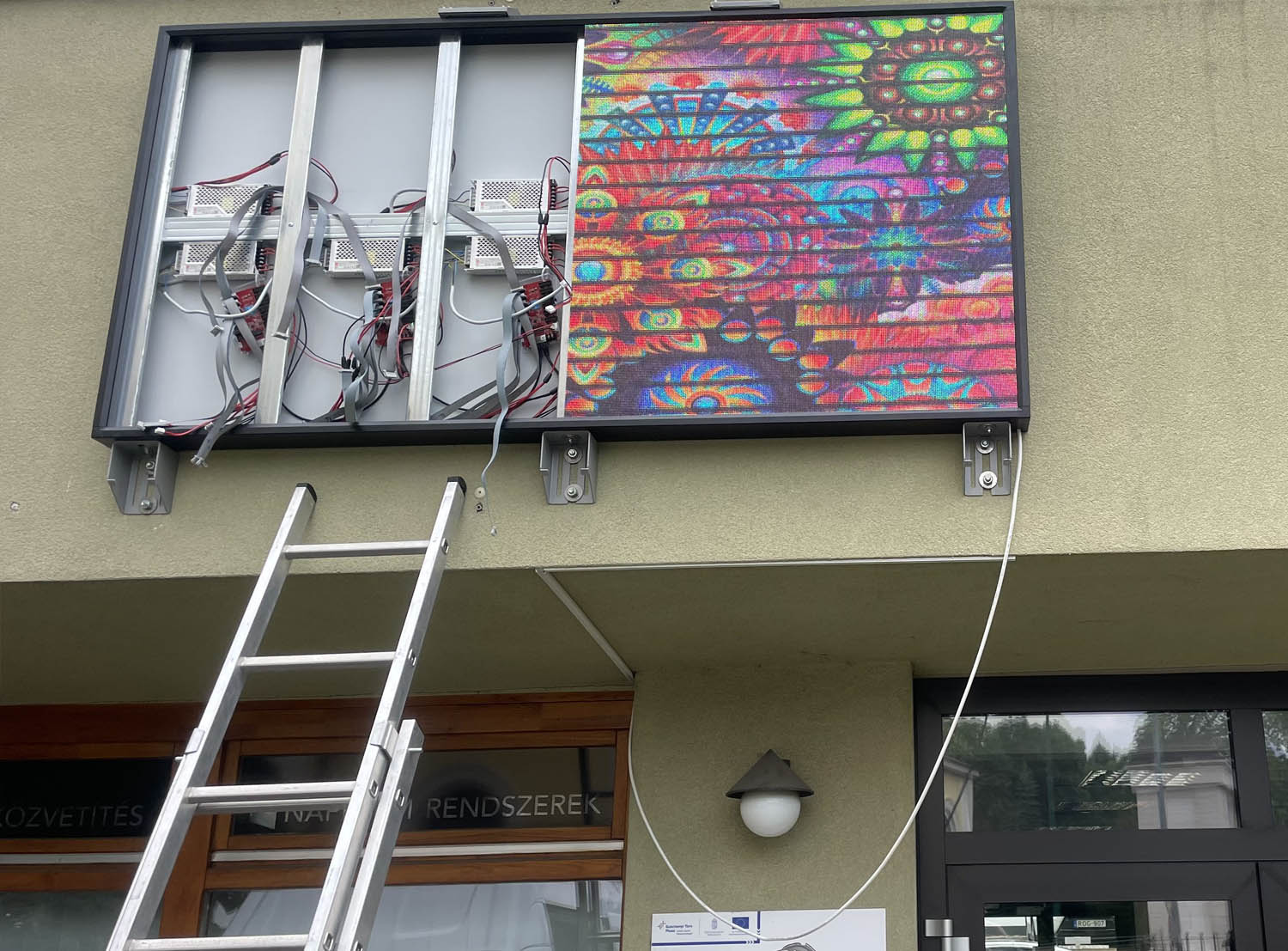 Fixtelepítésű LED videófal