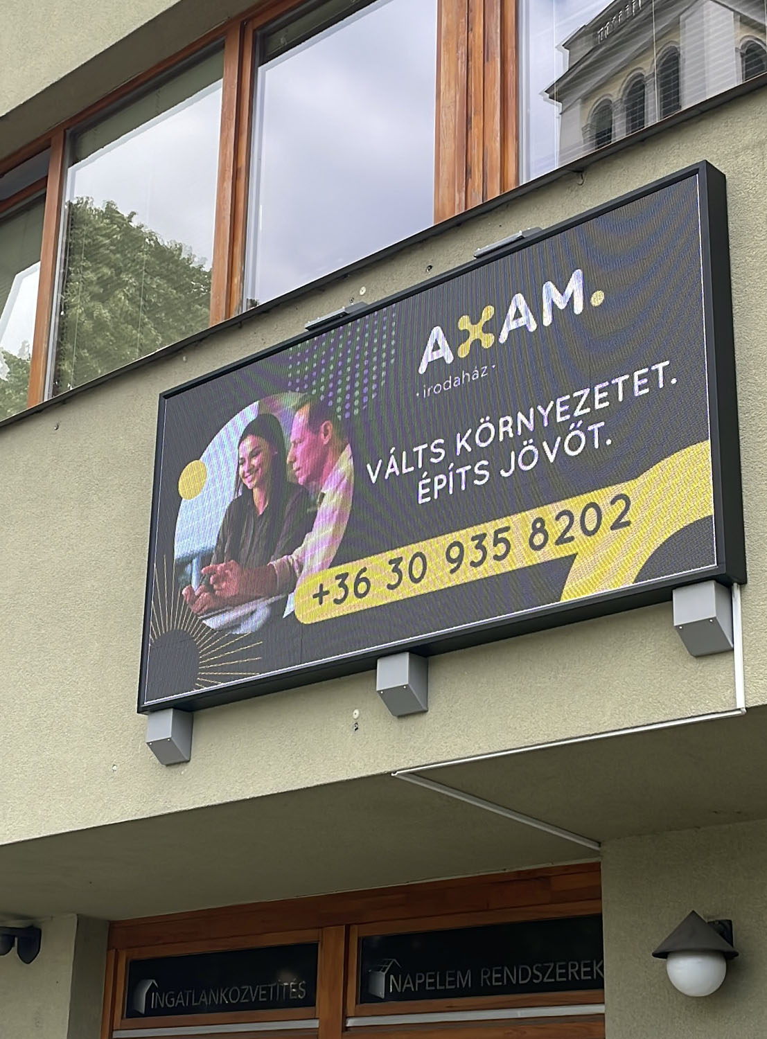 Fixtelepítésű LED videófal